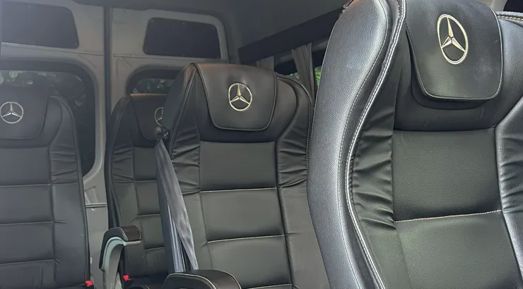 Bus Mercedes